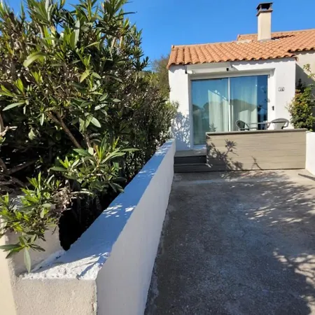Villa Meze Avec Vue Face A L'Etang Exterior foto